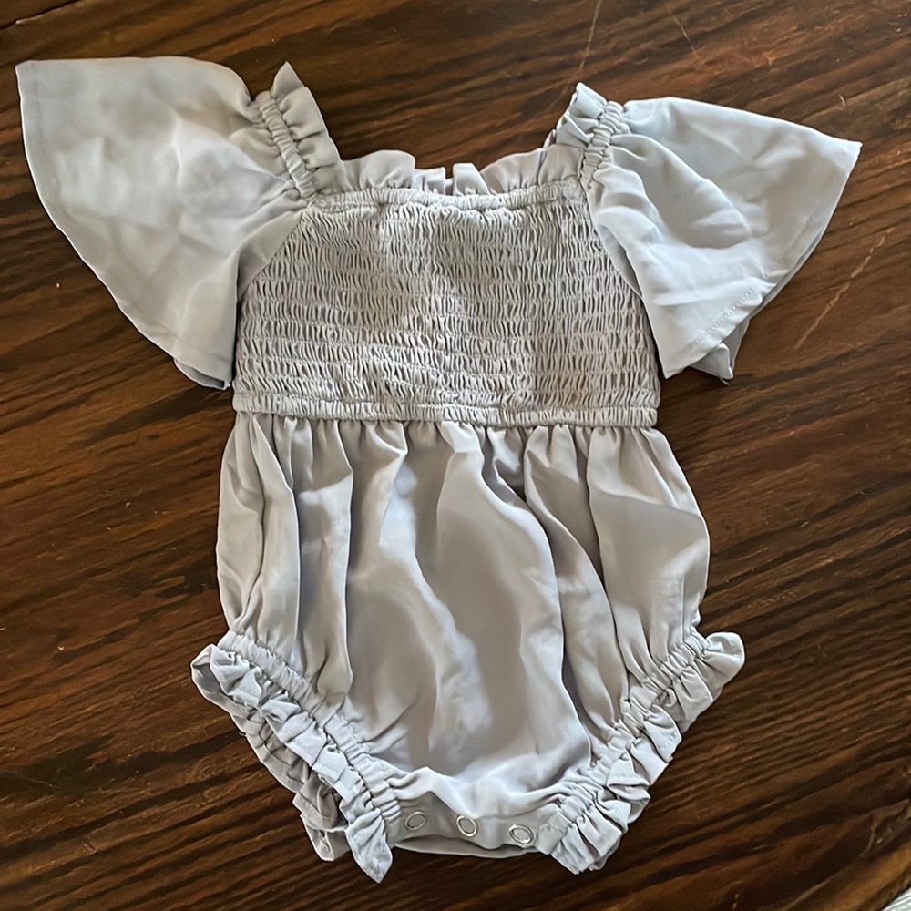 Ivy City Co Romper Luna 3-6 months WORN ONCE